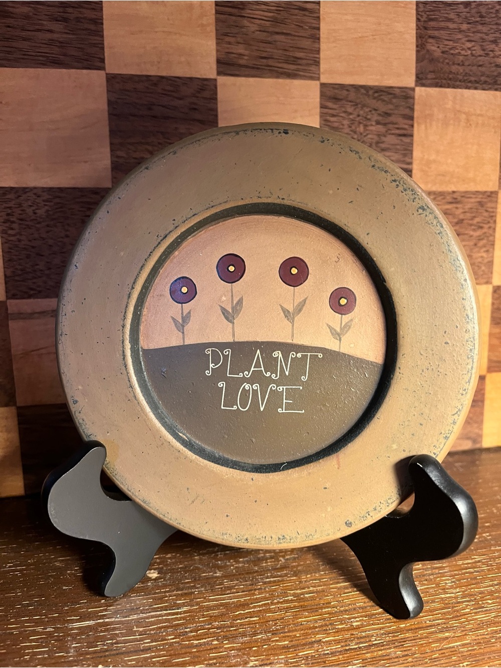 Small Primitive Plant Love Plate A1075